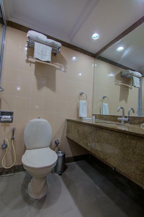 Tristar Serviced Apartments Bangalore Exterior foto